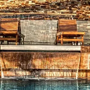 Elite & 4*, Beirut Lebanon