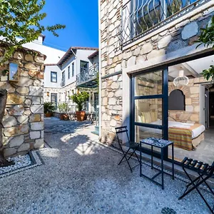 Charming Flat Near Hadrians Gate , Antalya Turkey
